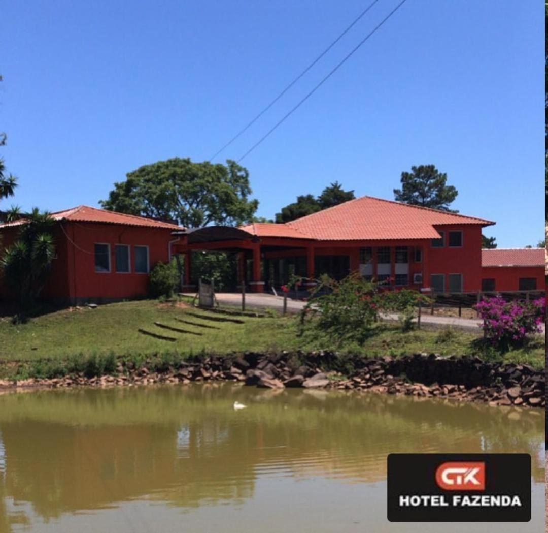 Hotel Fazenda Ctk サンタ・クルス・ド・スル エクステリア 写真
